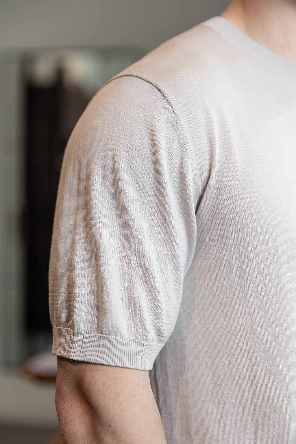 Beżowy Round Neck