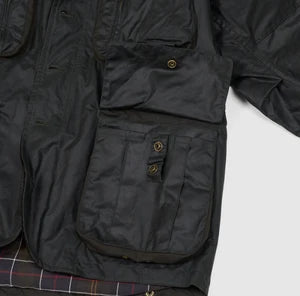 Kurtka Barbour x TO KI TO Outland Wax Sage