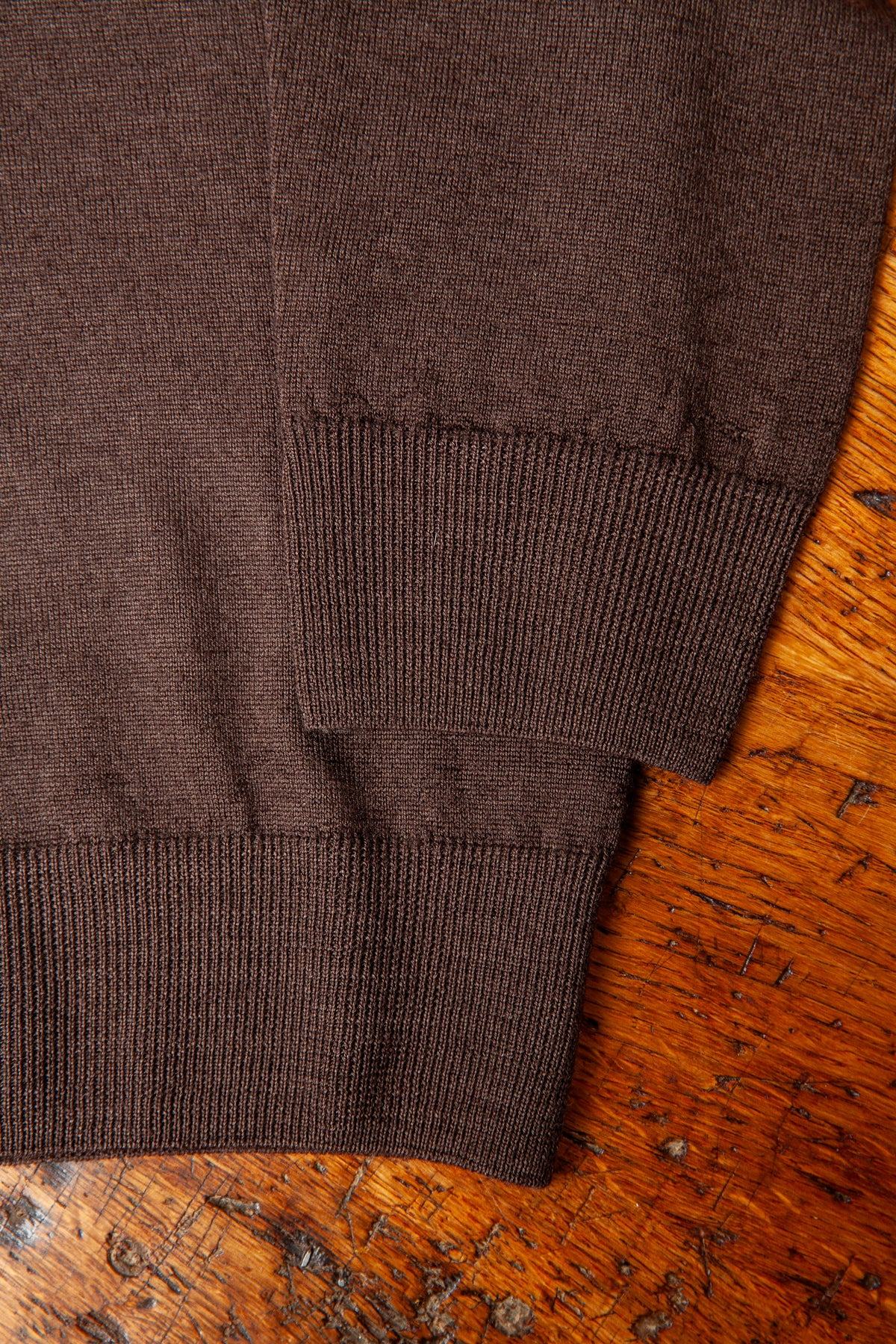 Sweter z Golfem Brązowy - Wełna Merino + Jedwab